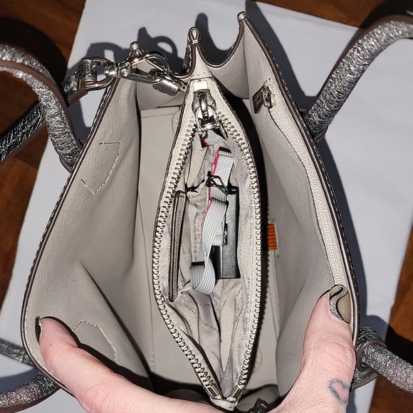 EUC- Michael Kors Mercer Silver Metallic Light Up Purse - RARE! - Picture 13 of 13